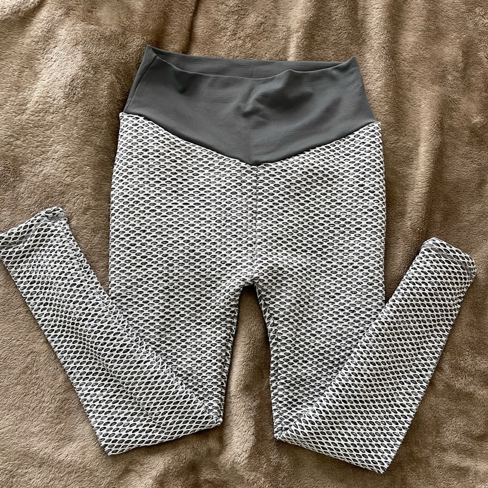 Famous Amazon TikTok leggings